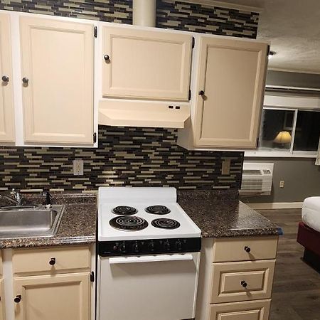 Nashoba Valley Inn & Suites Ayer Buitenkant foto