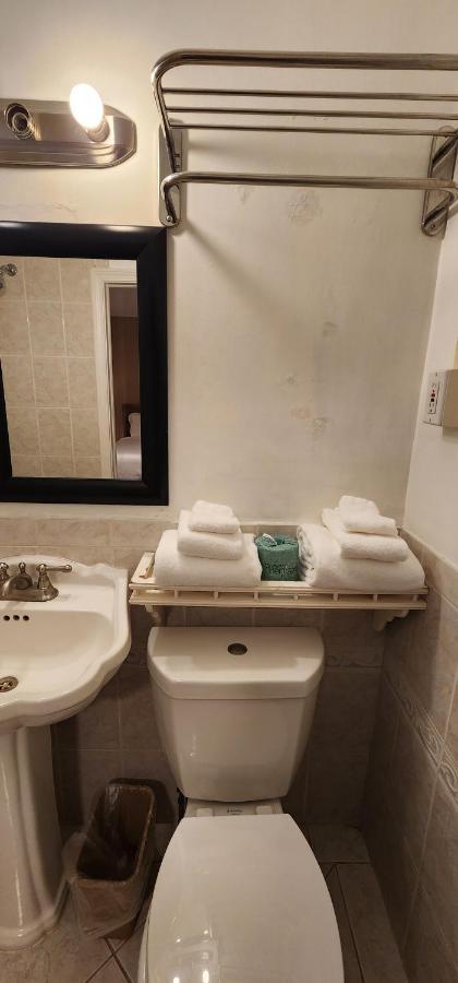 Nashoba Valley Inn & Suites Ayer Buitenkant foto