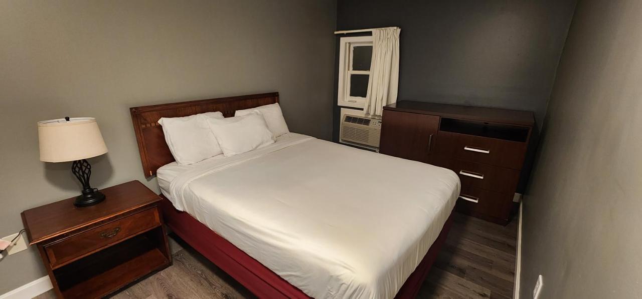 Nashoba Valley Inn & Suites Ayer Buitenkant foto