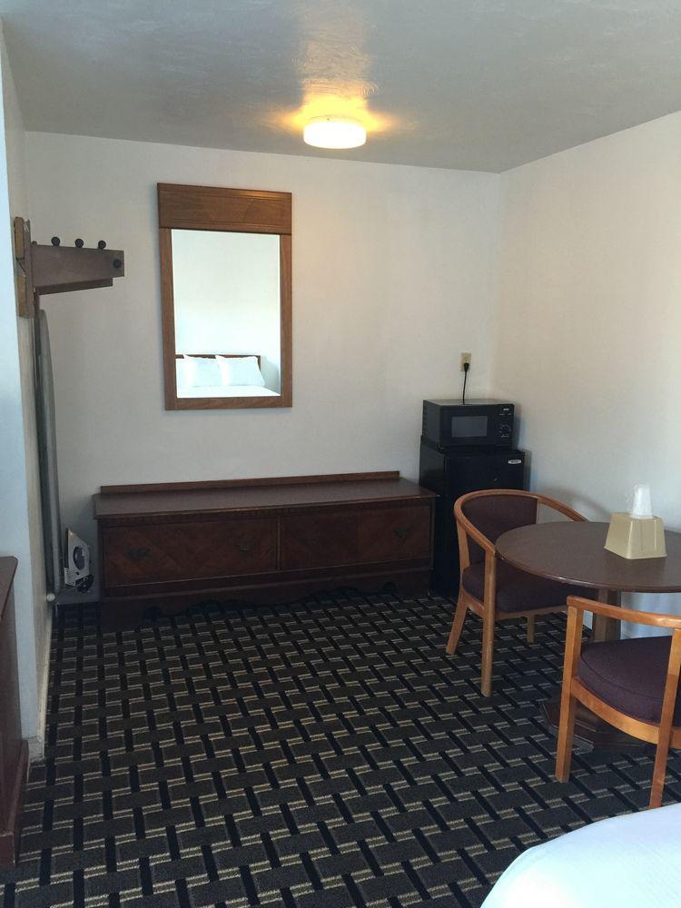 Nashoba Valley Inn & Suites Ayer Buitenkant foto
