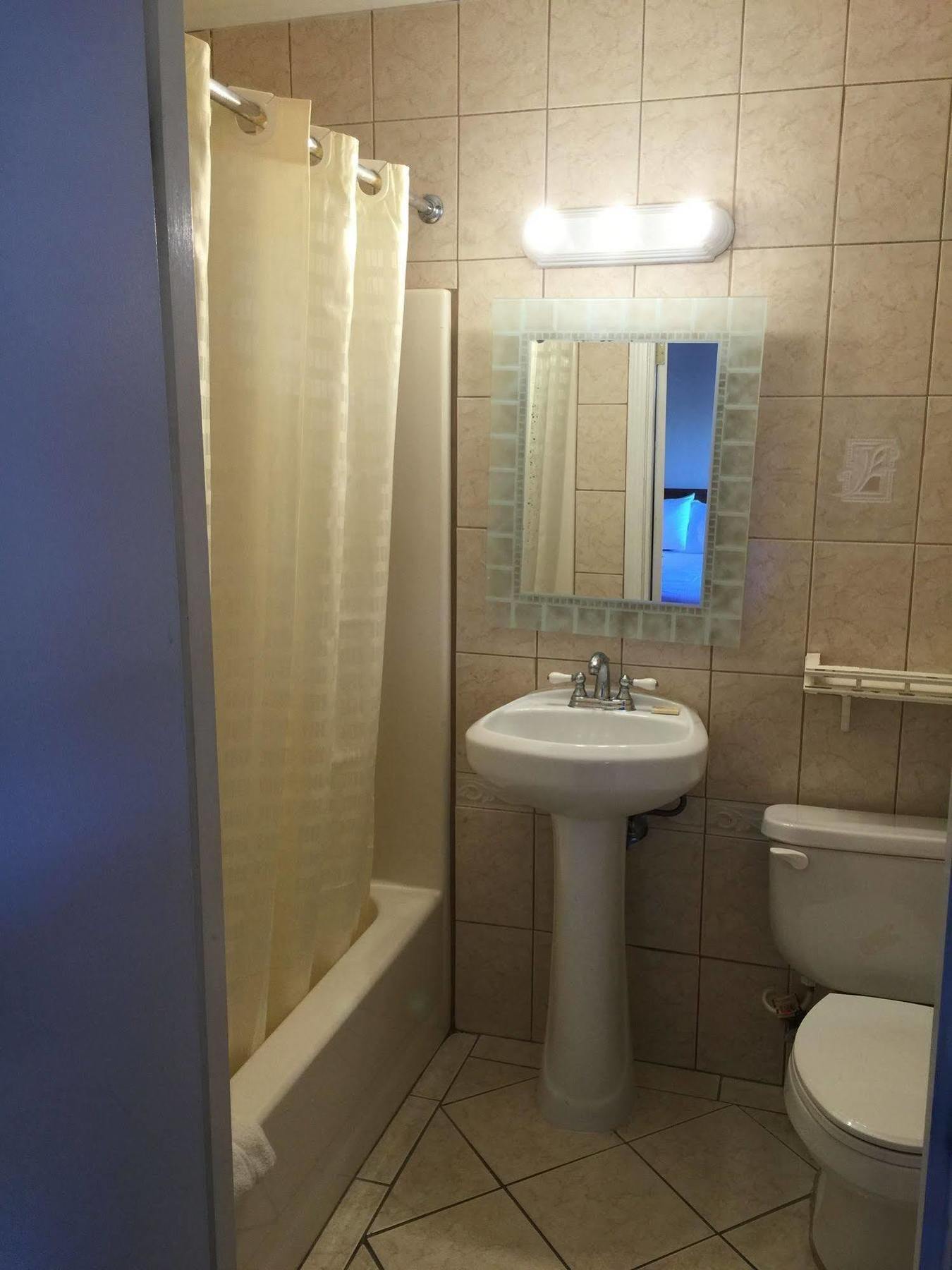 Nashoba Valley Inn & Suites Ayer Buitenkant foto