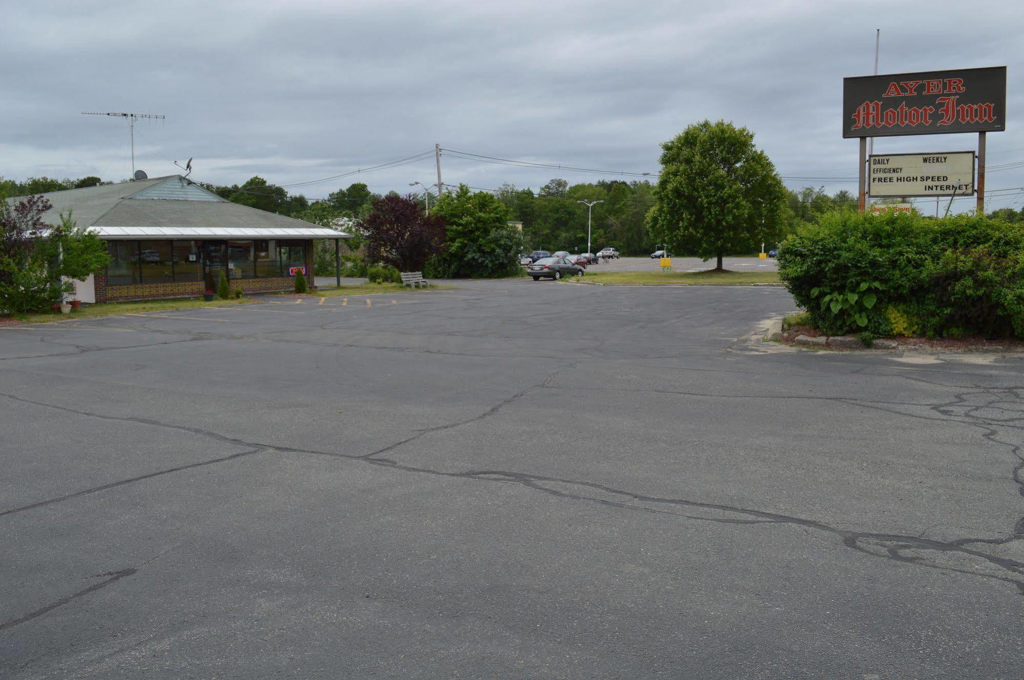 Nashoba Valley Inn & Suites Ayer Buitenkant foto